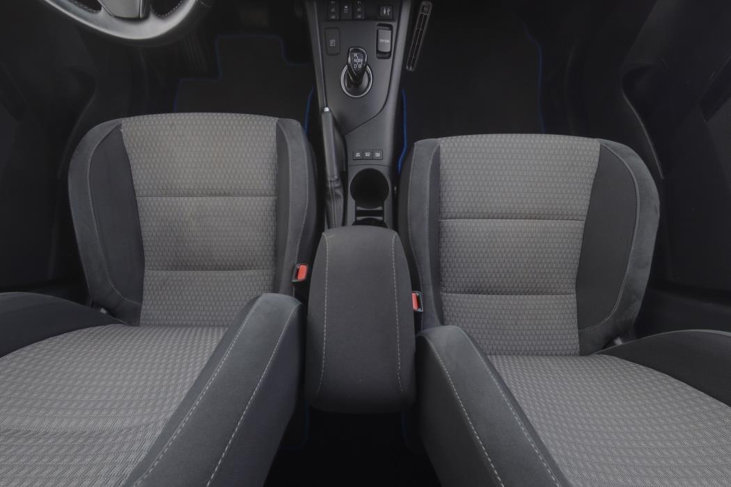 TOYOTA Auris 2018