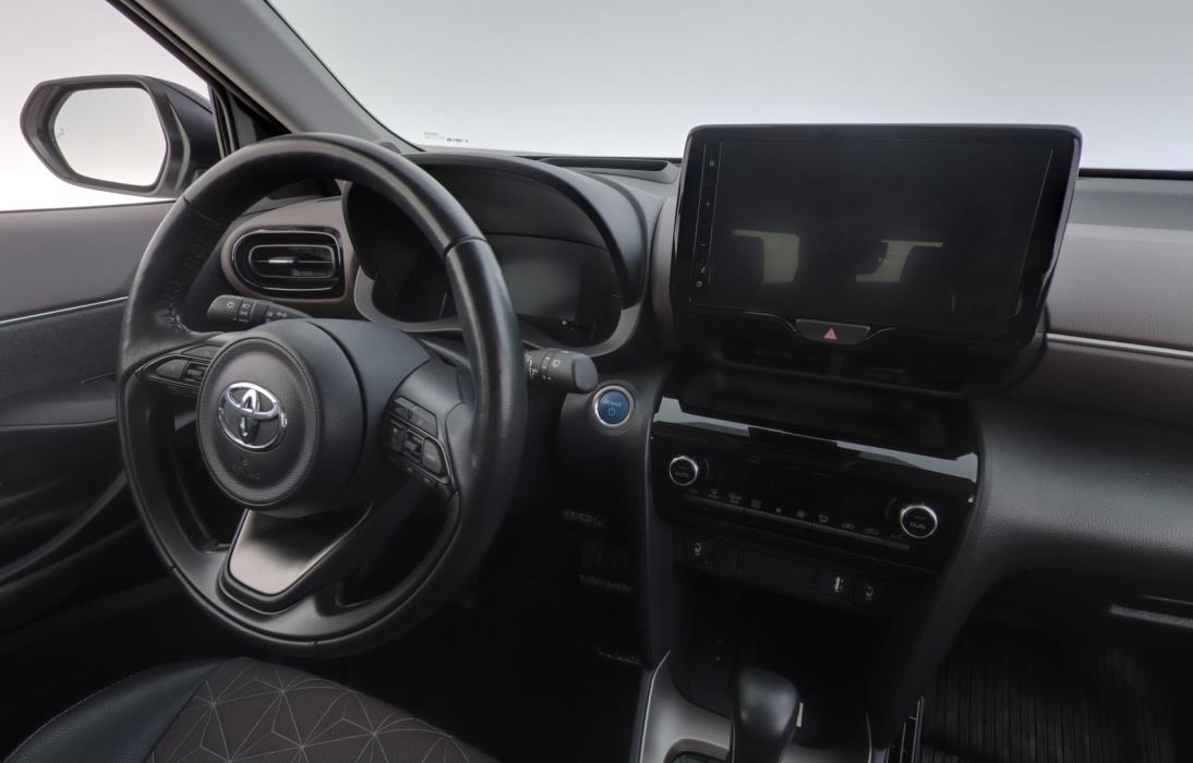 TOYOTA Yaris Cross 2022