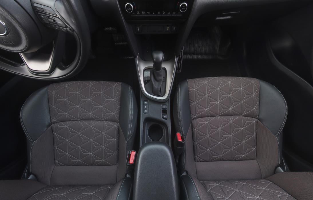 TOYOTA Yaris Cross 2022