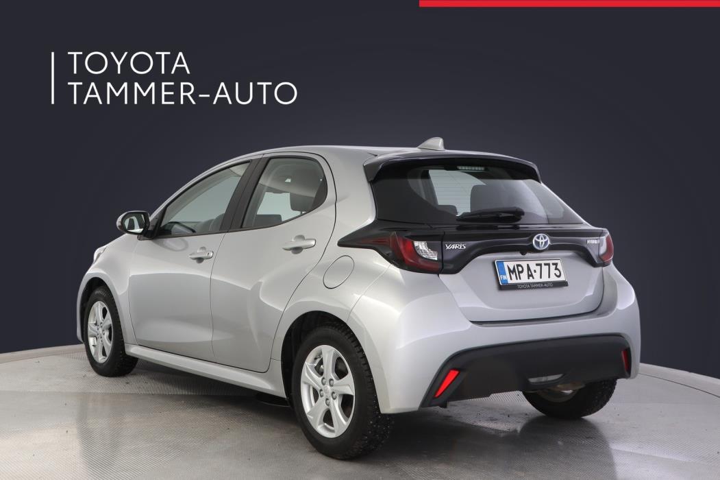 TOYOTA Yaris 2023