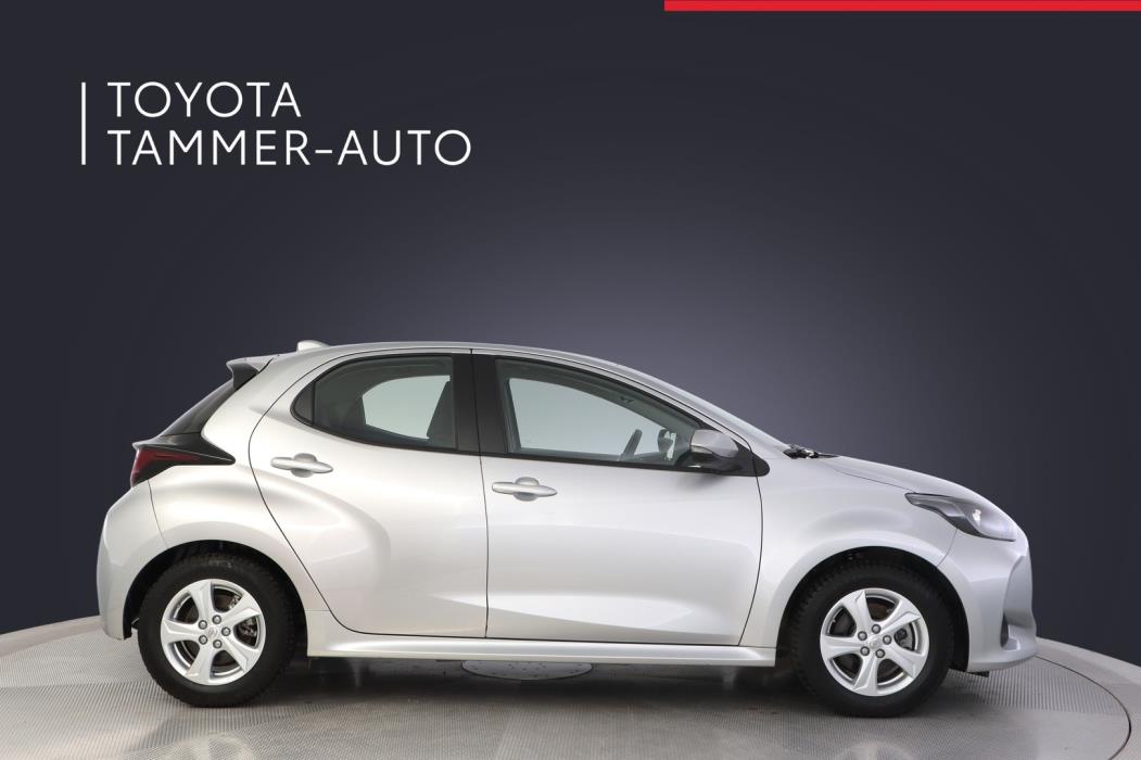 TOYOTA Yaris 2023