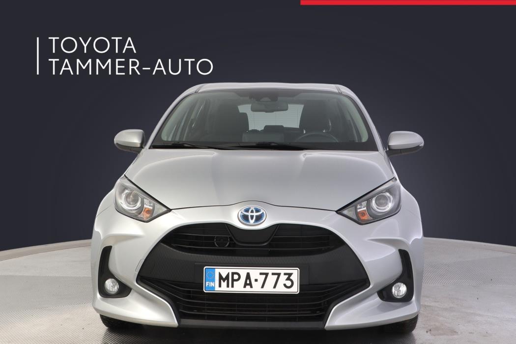 TOYOTA Yaris 2023