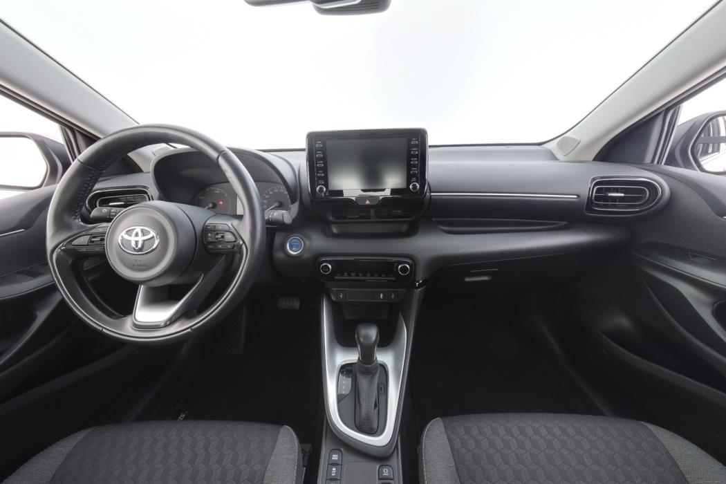TOYOTA Yaris 2023