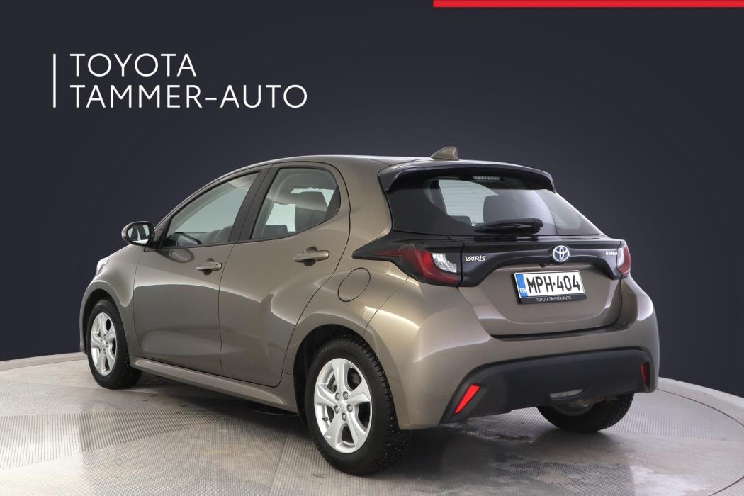 TOYOTA Yaris 2023