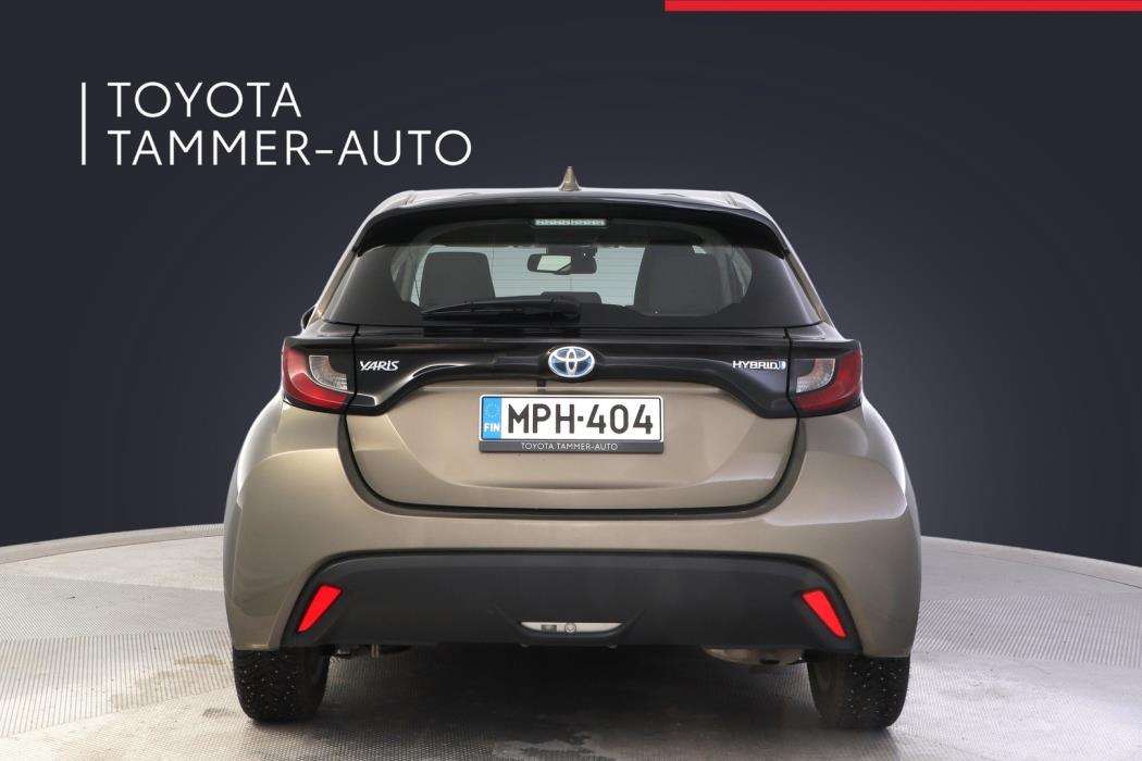 TOYOTA Yaris 2023