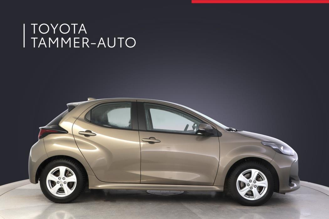TOYOTA Yaris 2023