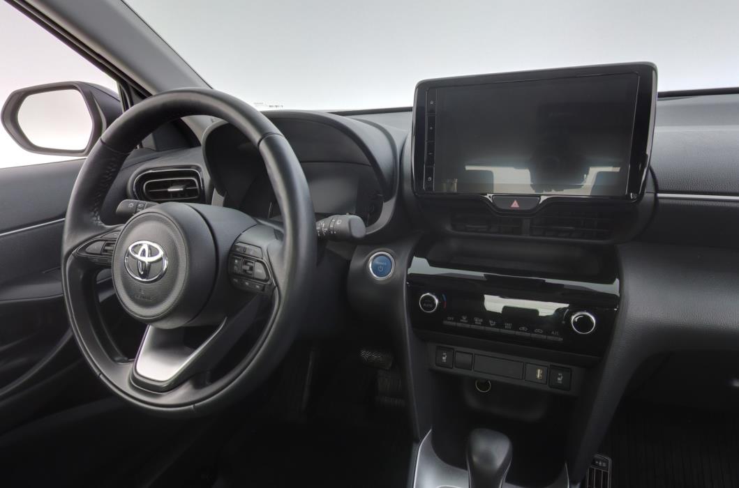 TOYOTA Yaris Cross 2024