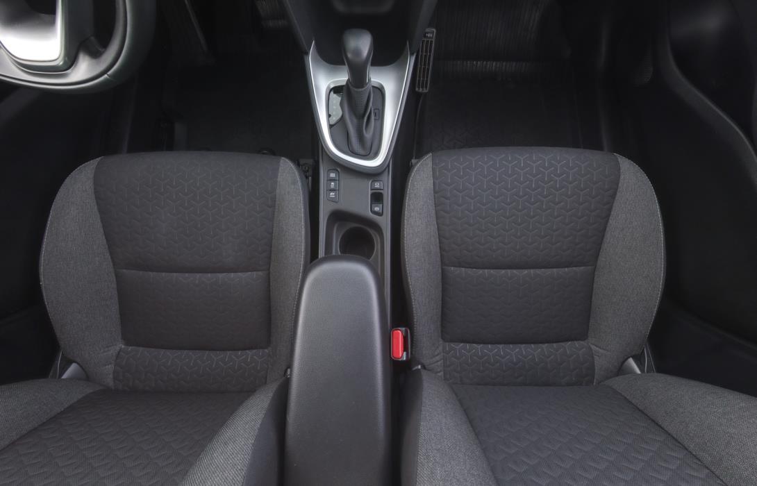 TOYOTA Yaris Cross 2024