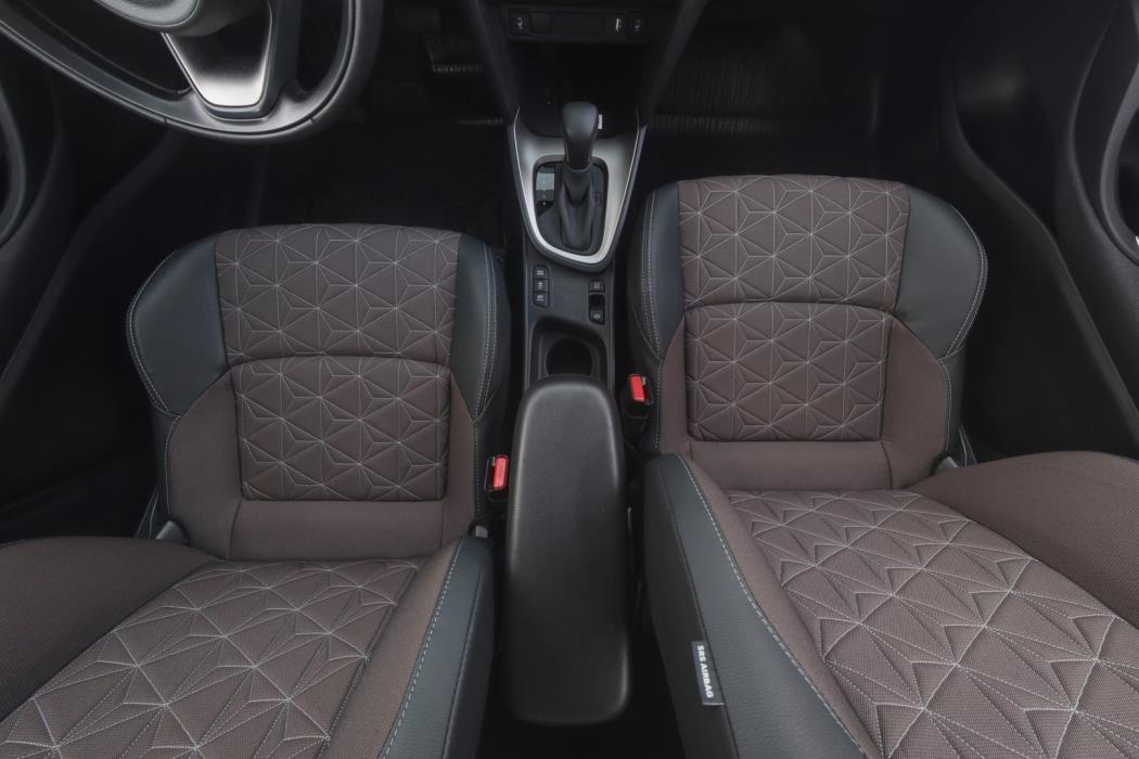 TOYOTA Yaris Cross 2024