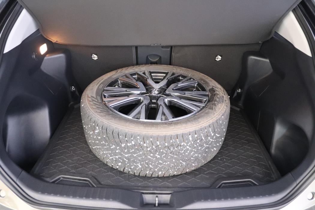 TOYOTA Yaris Cross 2024