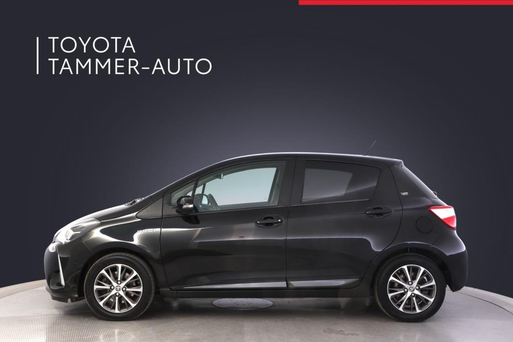 TOYOTA Yaris 2019