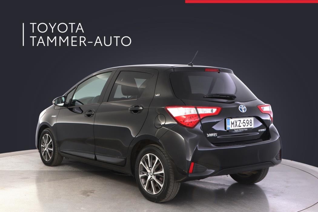 TOYOTA Yaris 2019