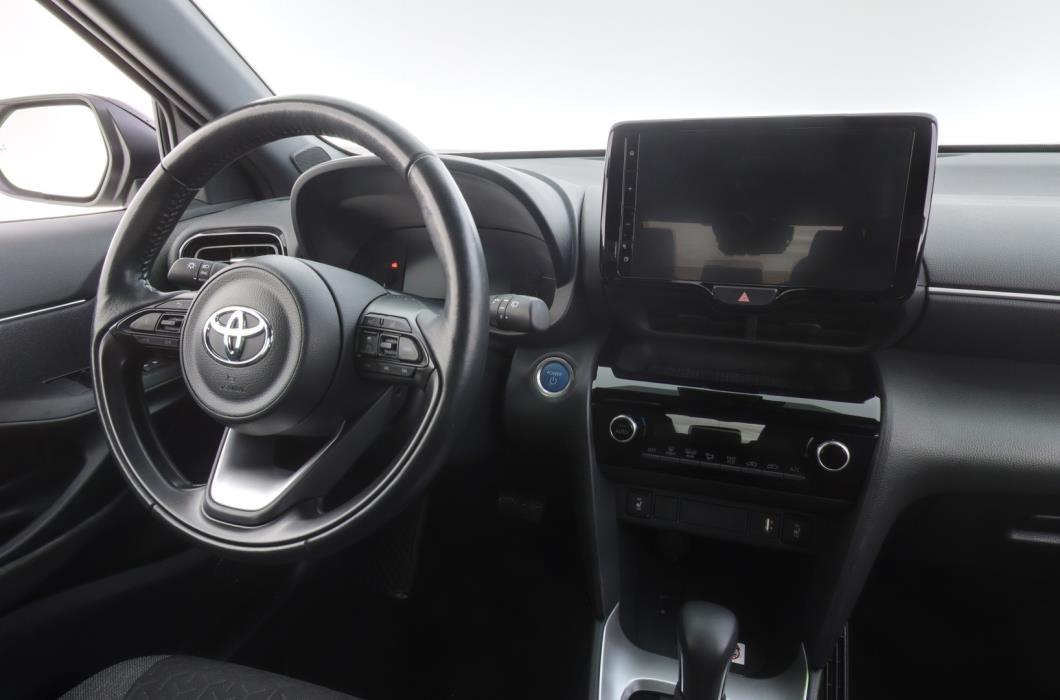 TOYOTA Yaris Cross 2022