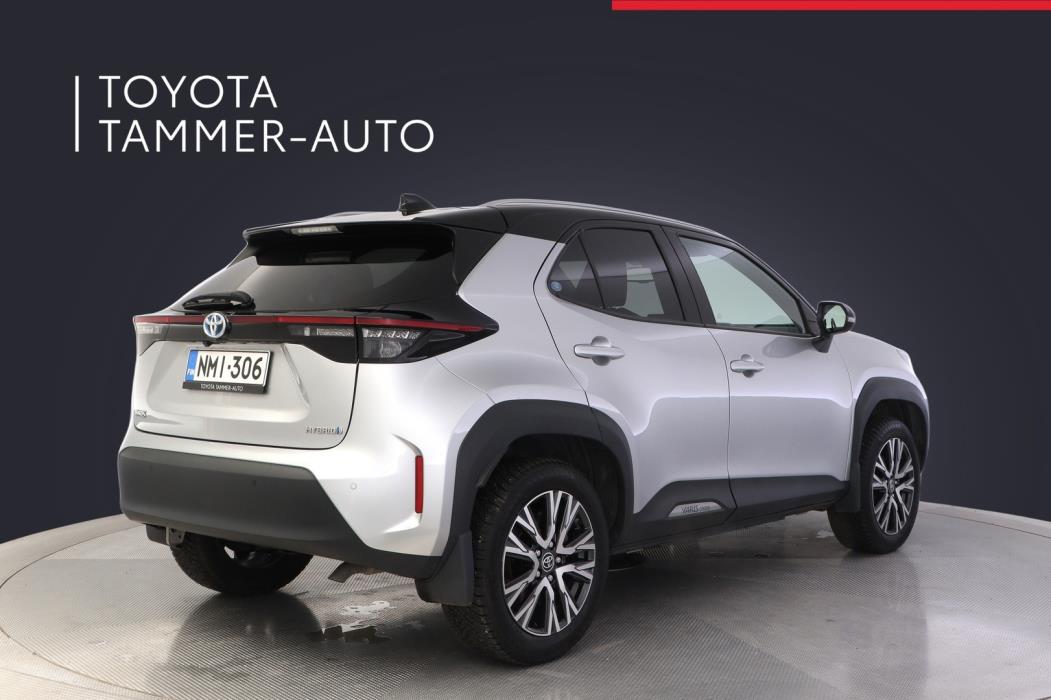 TOYOTA Yaris Cross 2022