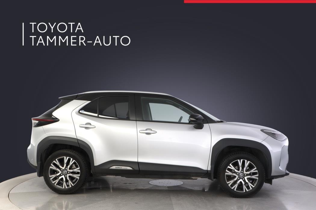 TOYOTA Yaris Cross 2022