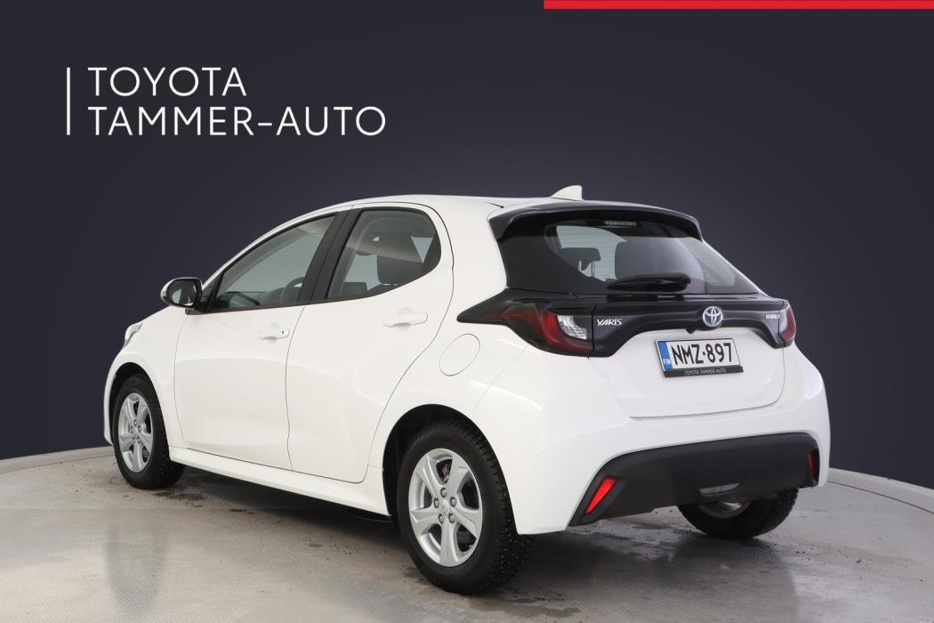 TOYOTA Yaris 2023