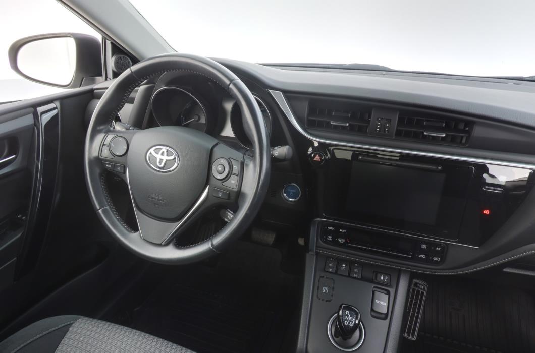 TOYOTA Auris 2018