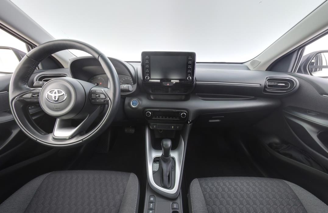 TOYOTA Yaris 2023