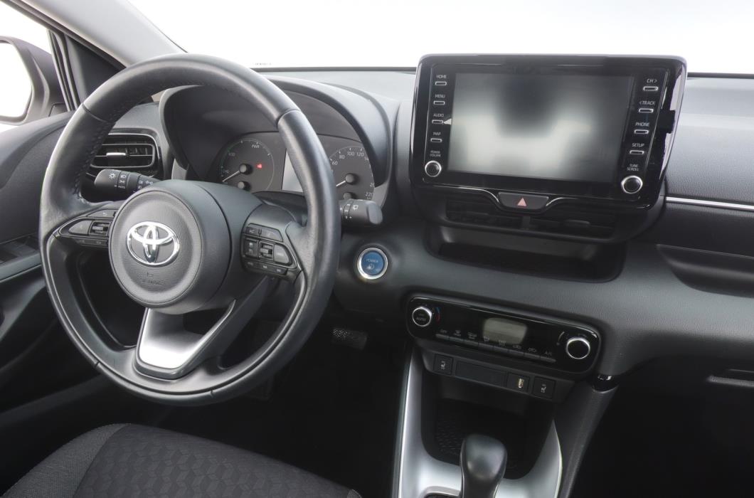 TOYOTA Yaris 2023