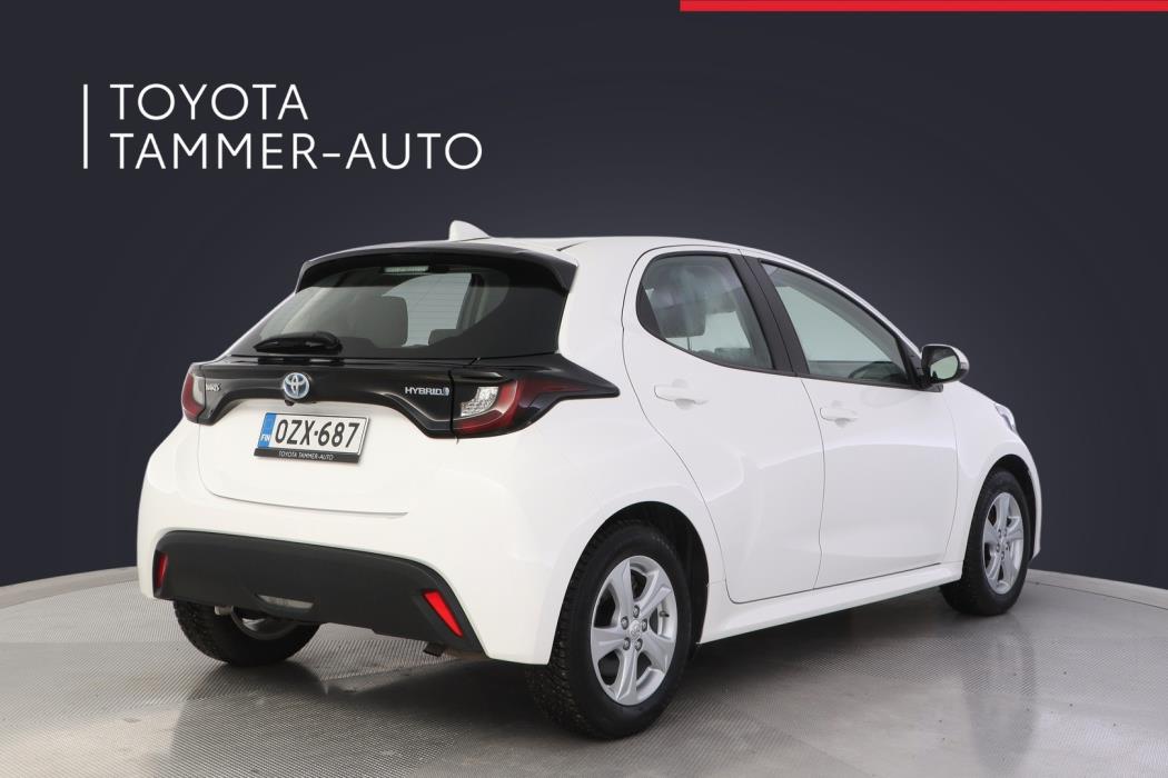 TOYOTA Yaris 2023