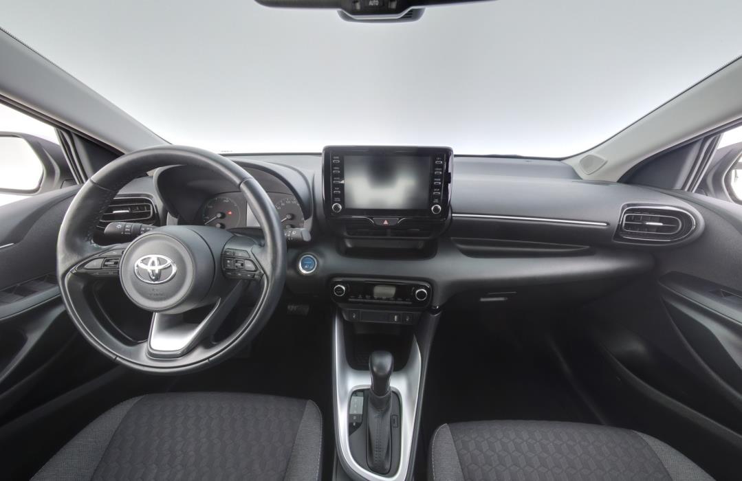 TOYOTA Yaris 2023
