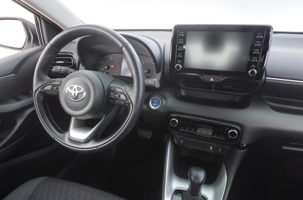 TOYOTA Yaris 2023