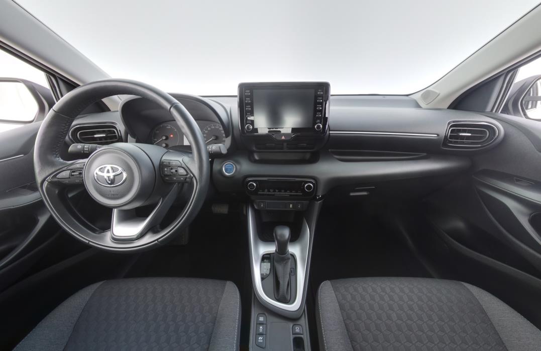 TOYOTA Yaris 2023
