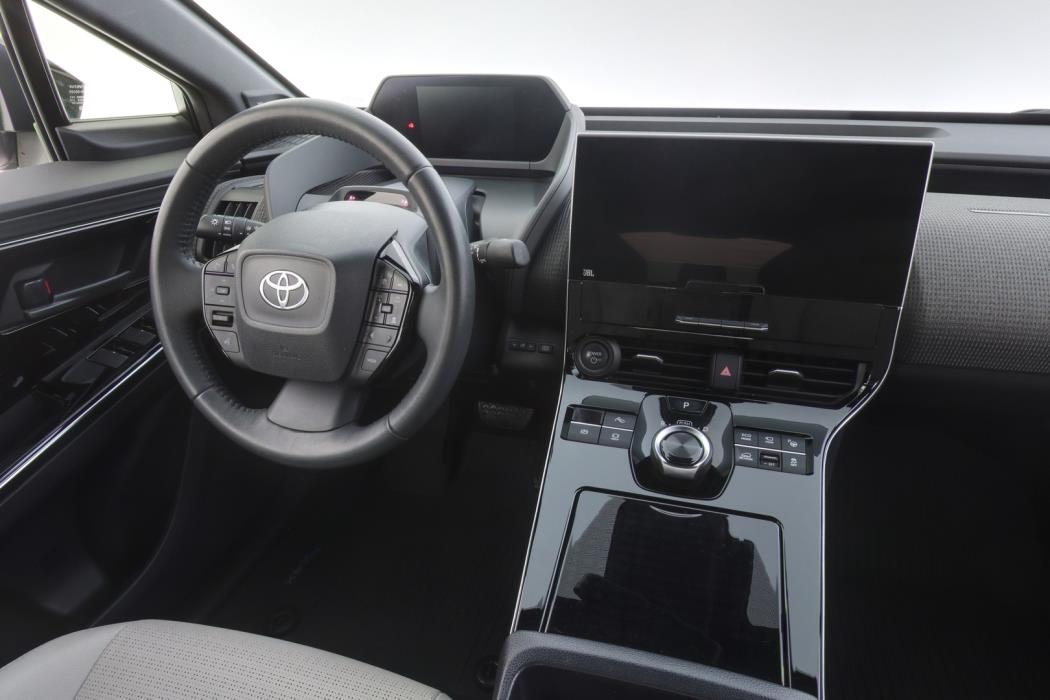 TOYOTA bZ4X 2023
