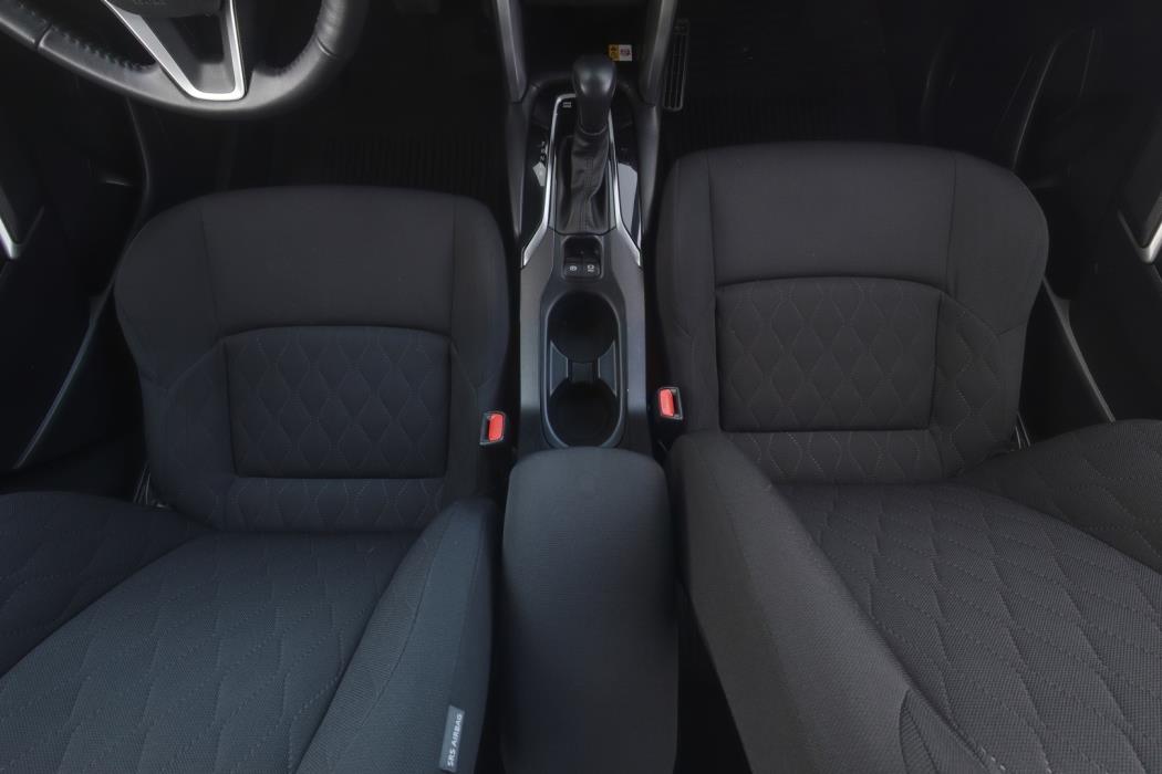 TOYOTA Corolla Cross 2023