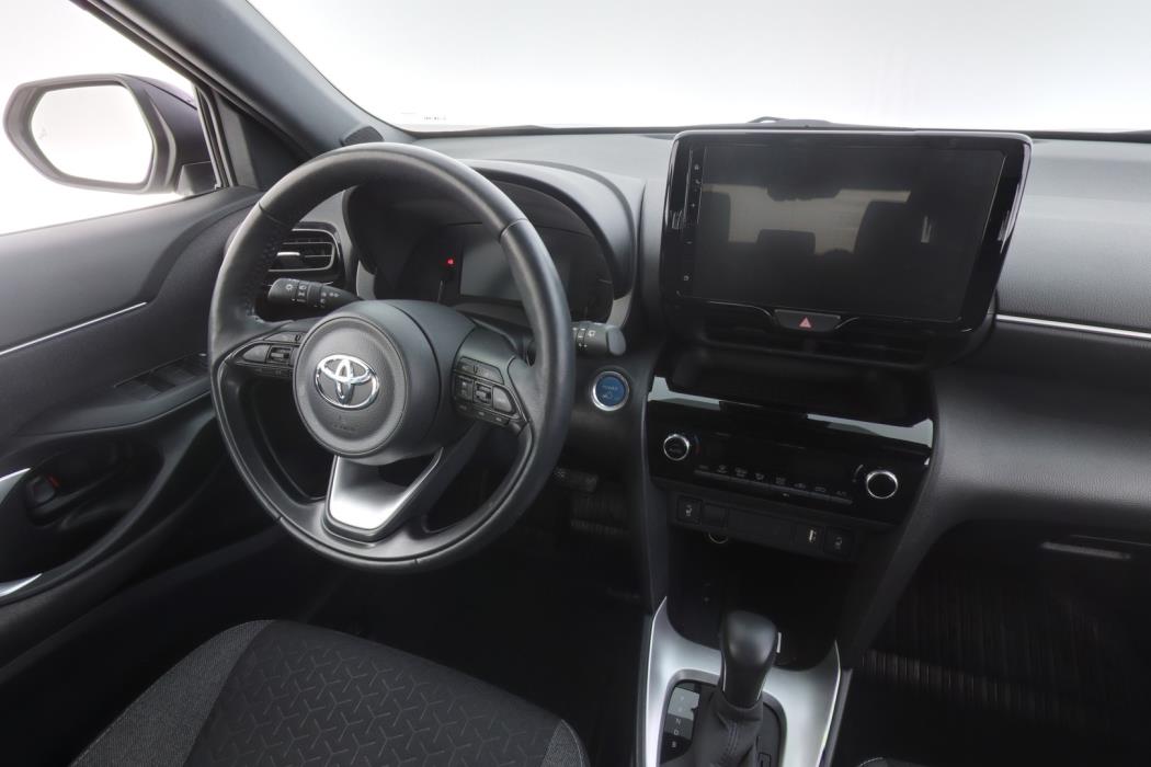 TOYOTA Yaris Cross 2023