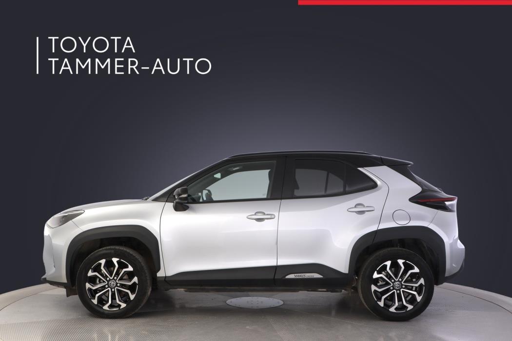 TOYOTA Yaris Cross 2023