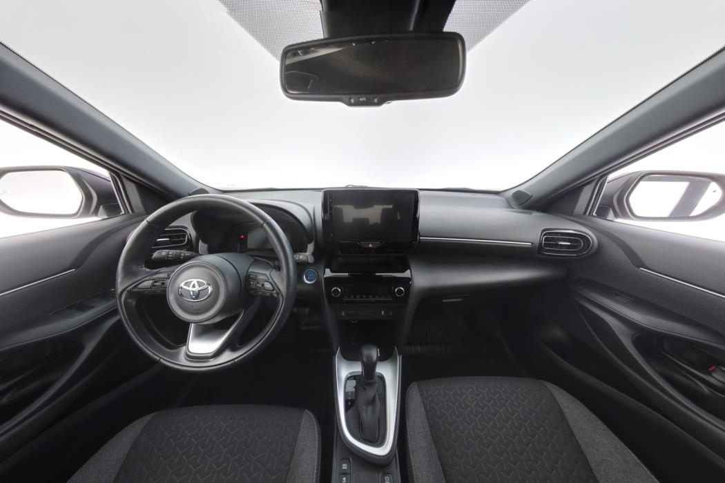 TOYOTA Yaris Cross 2023