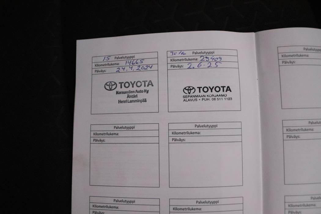 TOYOTA Yaris Cross 2023