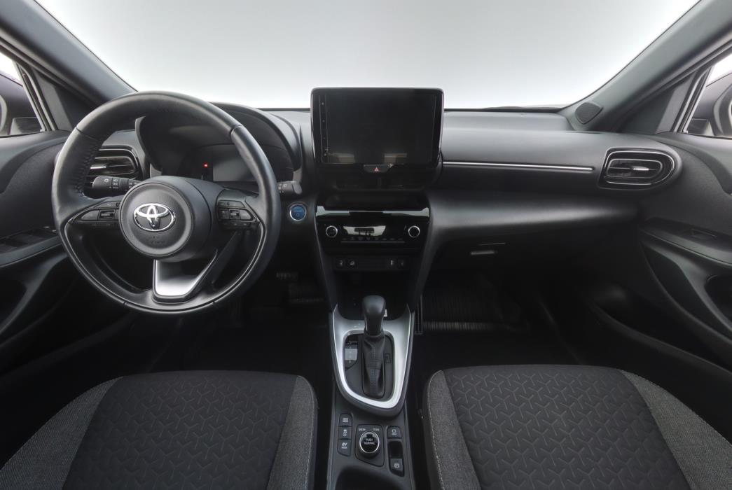 TOYOTA Yaris Cross 2023