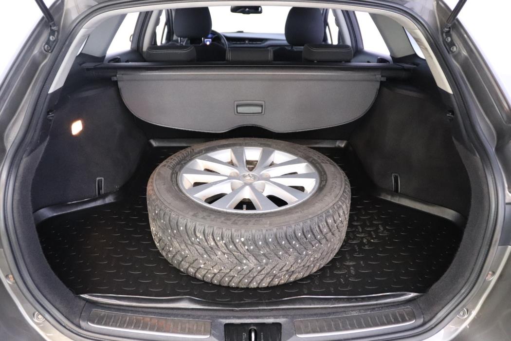 TOYOTA Avensis 2017