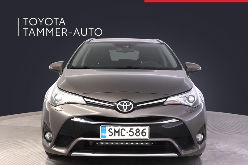TOYOTA Avensis 2017