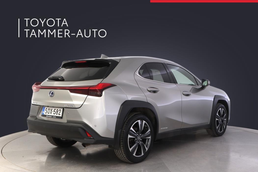 LEXUS UX 2022