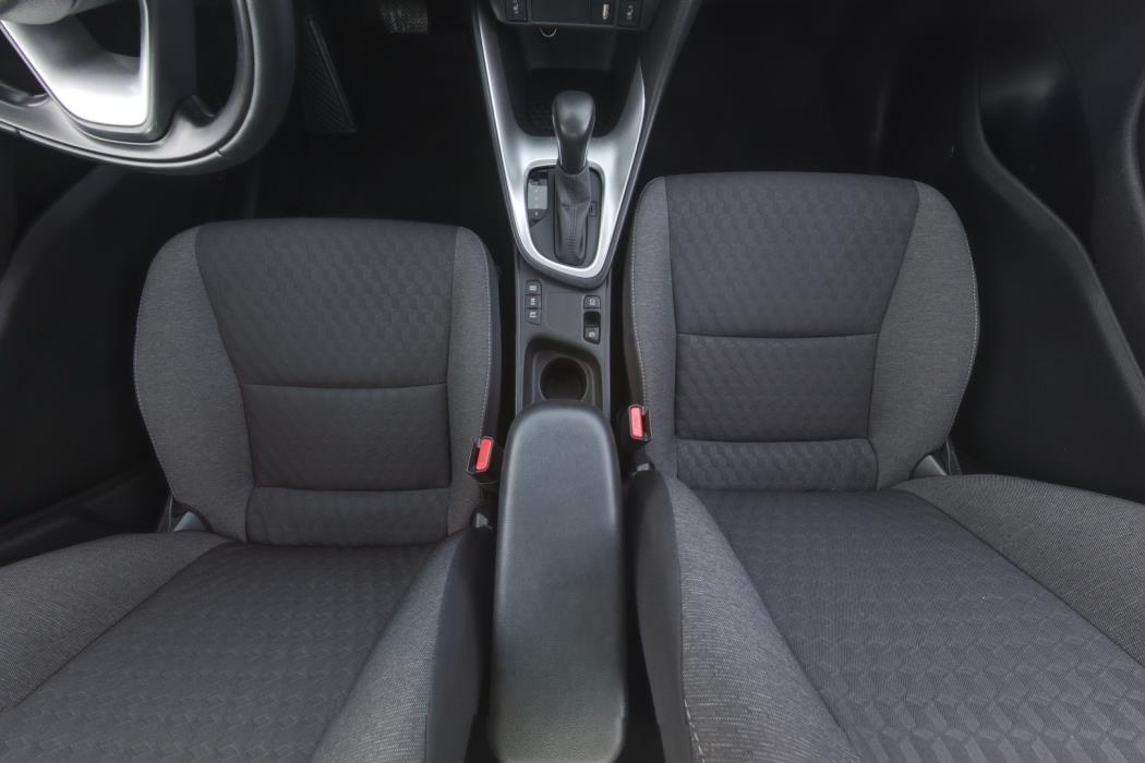 TOYOTA Yaris 2023