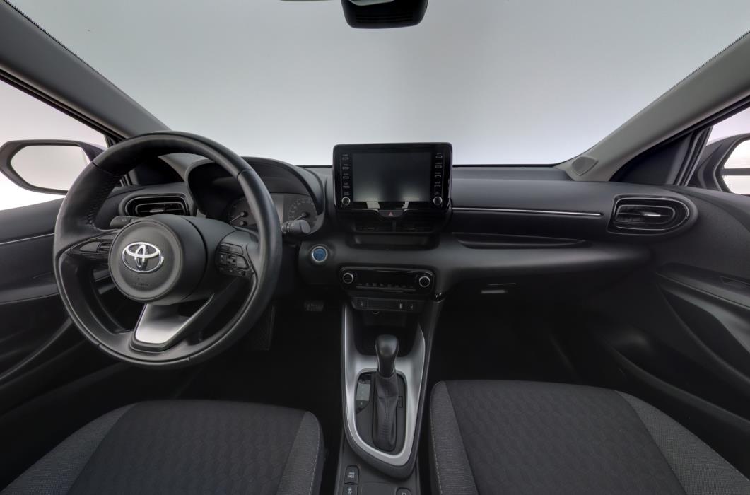 TOYOTA Yaris 2023
