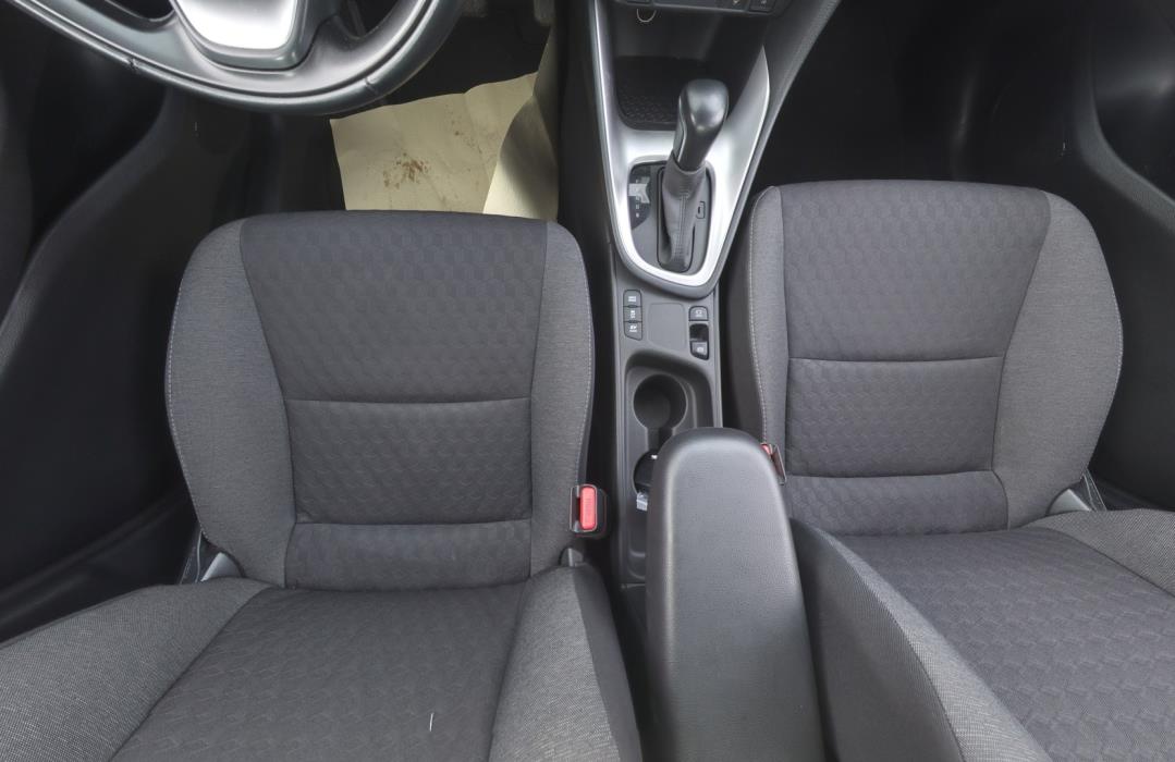 TOYOTA Yaris 2023