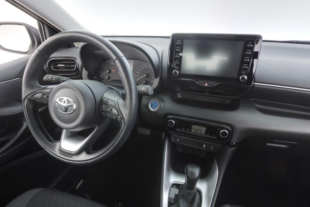 TOYOTA Yaris 2023