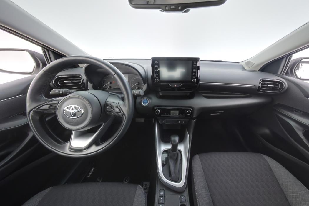 TOYOTA Yaris 2023