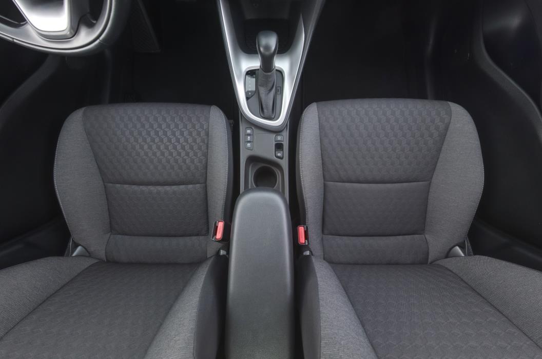 TOYOTA Yaris 2023