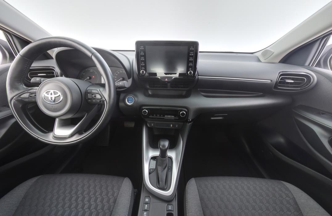 TOYOTA Yaris 2023