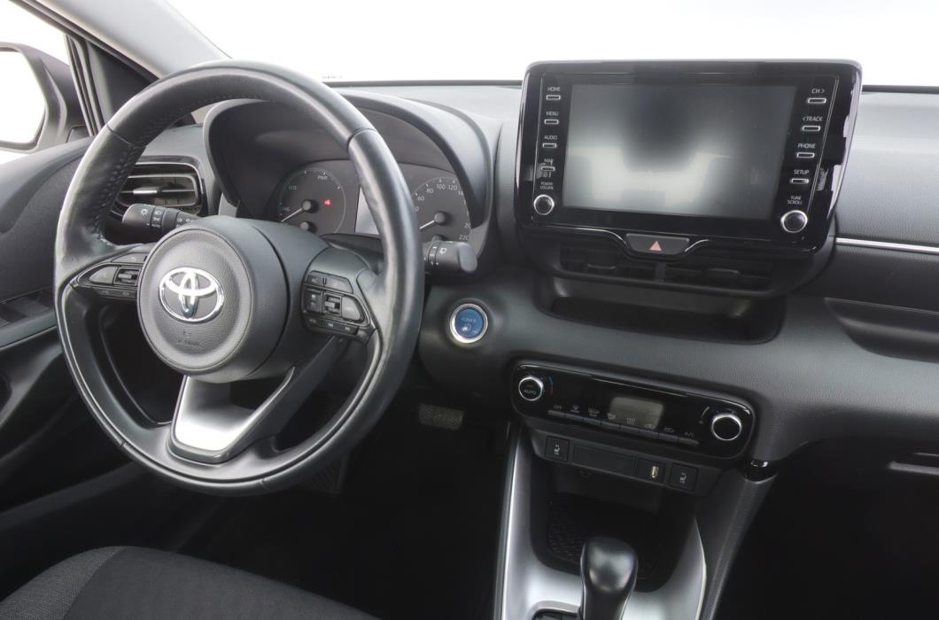 TOYOTA Yaris 2023