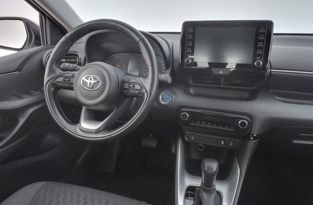 TOYOTA Yaris 2023