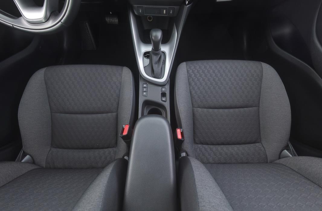 TOYOTA Yaris 2024