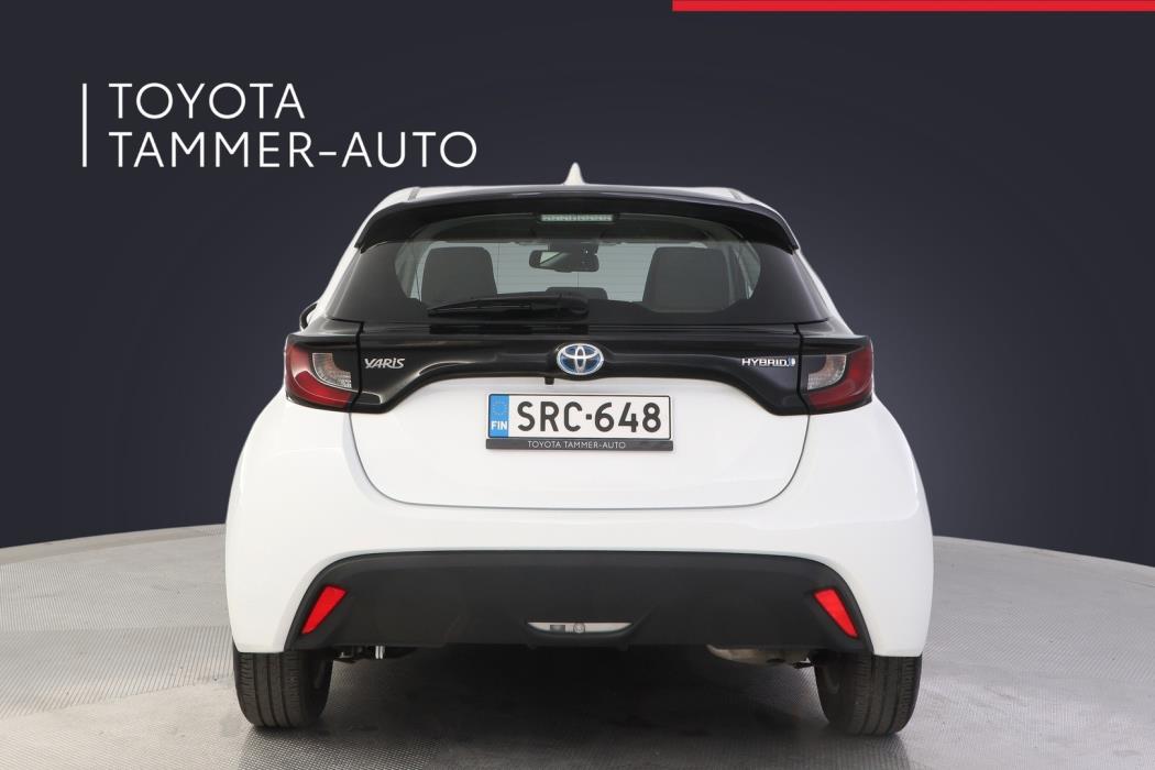 TOYOTA Yaris 2024