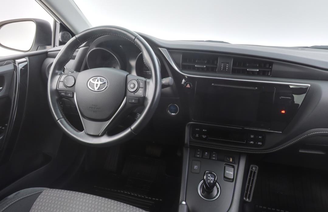 TOYOTA Auris 2018