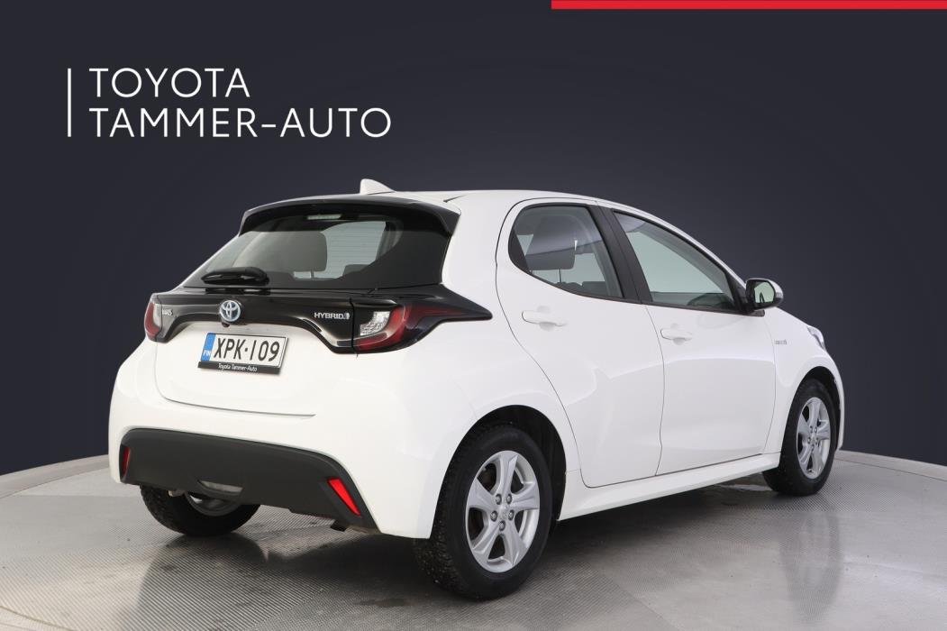 TOYOTA Yaris 2021